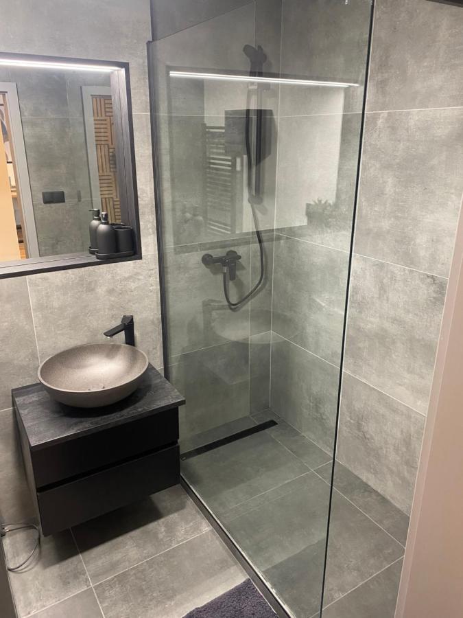 Apartment Luxury Poprad Esterno foto