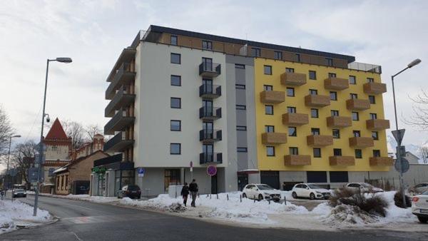 Apartment Luxury Poprad Esterno foto